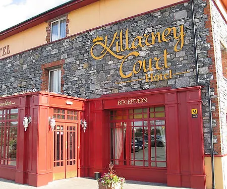 Court Hotel 3*