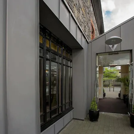 Court فندق كيلارني