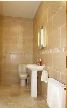 Court Hotel 3*