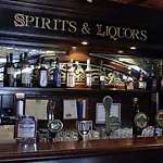 Court Hotel