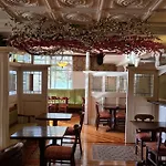 Court Hotel