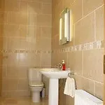 Court Hotel 3*